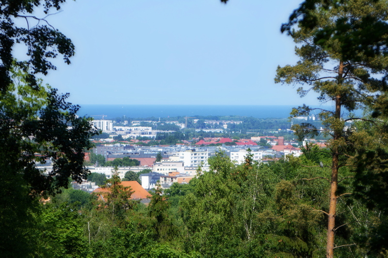 16 The Gdańsk Wrzeszcz district and the Gulf of Gdańsk in Poland, as viewed from a scenic viewpoint